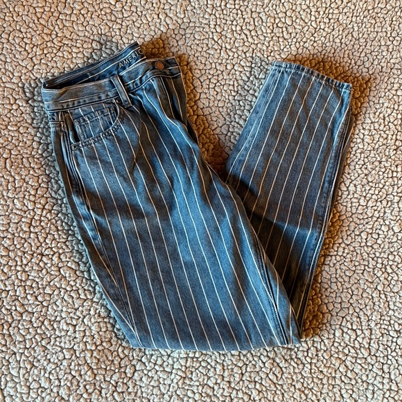 American Eagle Outfitters Denim - American Eagle Mom Jeans